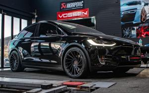 Tesla Model X on Vossen Wheels (VPS-305T) 2019 года